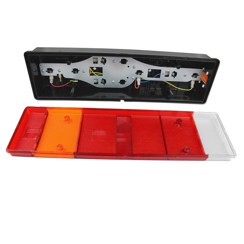 Задни стоп светлини комплект ST1011 с Кабел