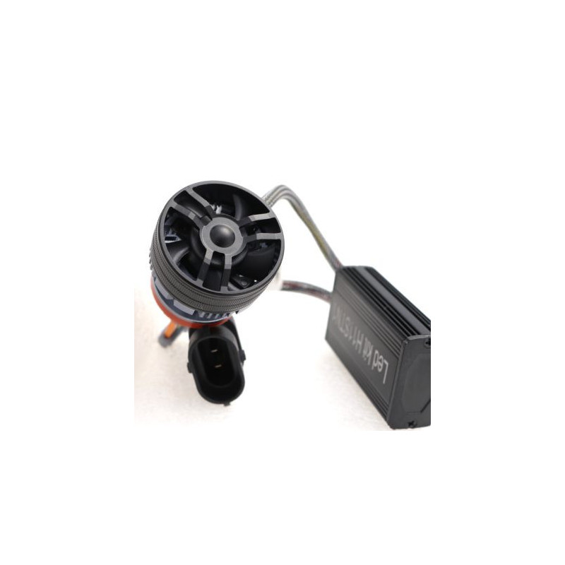 Лед крушки - Led система H11 / H8 / H9 Streetech модел STN1 за фарове - 170 000 Лукса, 65W - Canbus 6000K - 17