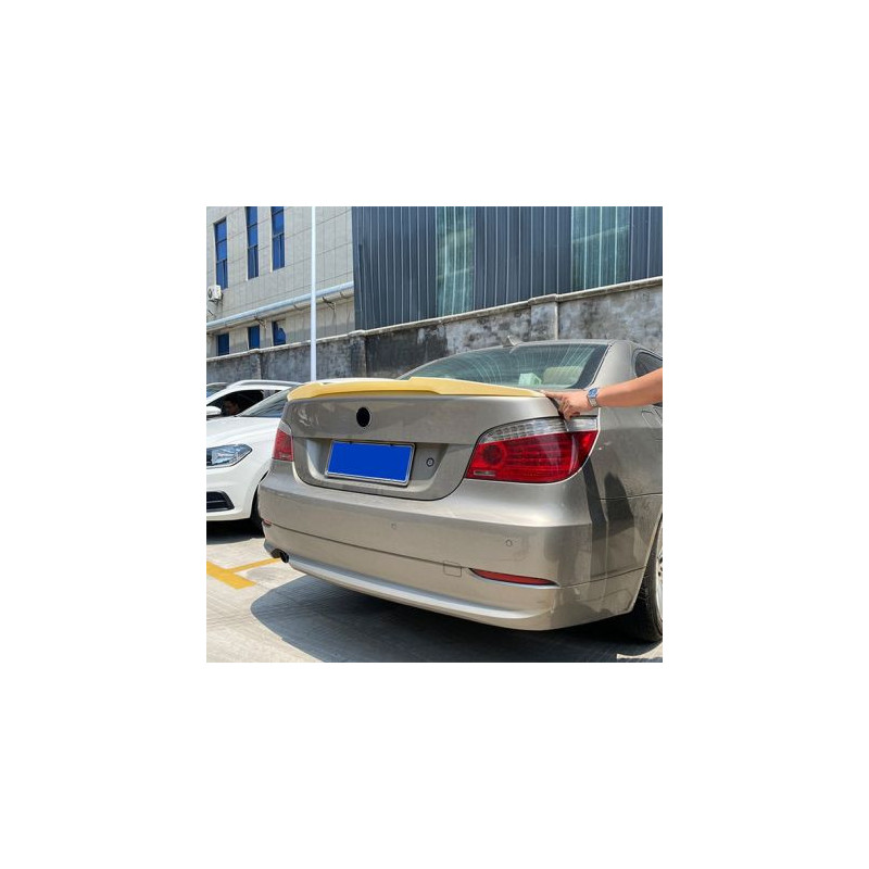 Спойлер за багажник BMW E60 (2004-2010) M4 Style - Carbon