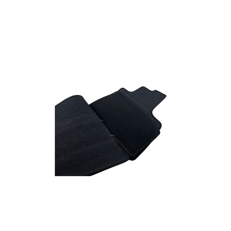 Мокетни стелки за Dacia Duster (2023+) бензин